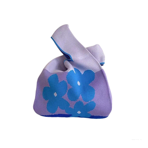 Bolso de mu&ntilde;eca con mini nudo y estampado de flores